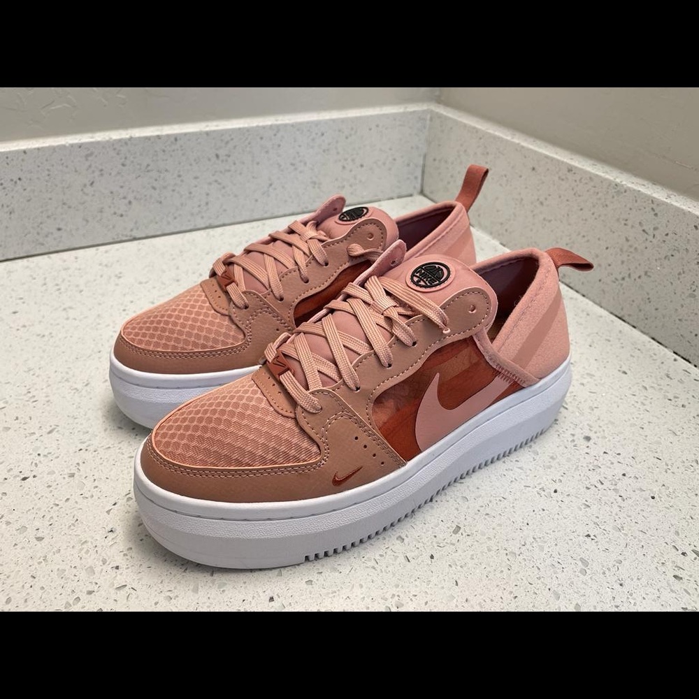 Nike womens court vision Alta txt Rust Pink size 8